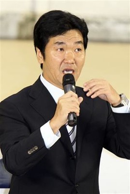 島田紳助さん、ネット動画で“不倫のススメ”　独自の芸能論展開「頭のイタいやつが芸能人になる」（夕刊フジ）