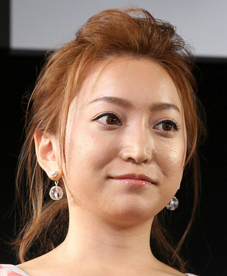 加藤綾菜　加トちゃんとの初キス明かす　フルーツ盛り持った2人の大物タレントが…（スポニチアネックス）