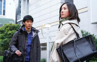 重岡大毅の“視線”と“豹変”の演技に視聴者「背筋が凍った」の声「知らなくていいコト」2話（cinemacafe.net）
