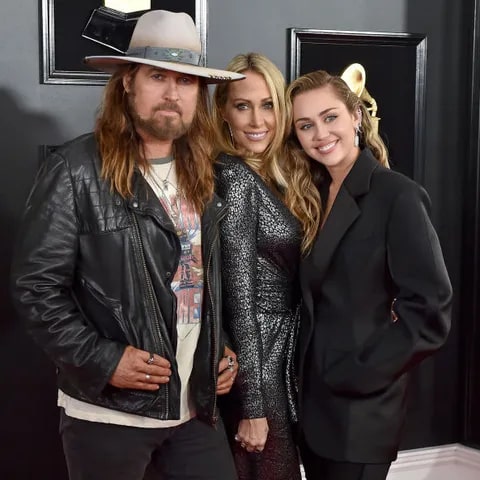 マイリー・サイラスの両親、3度目の離婚申請　28年の結婚生活についに終止符？(ELLE DIGITAL)