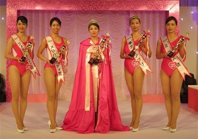 川崎麻世、離婚訴訟は「ハッピーに向かっている」　２月３日判決（サンケイスポーツ）