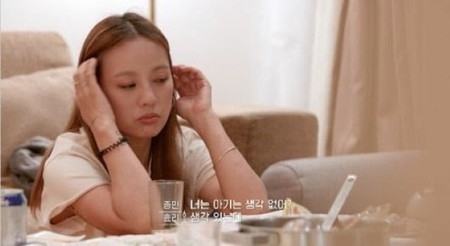 イ・ヒョリ（Fin.K.L.）、番組で2世の計画について語る…「夫のイ・サンスンとキスしてない」(WoW!Korea)