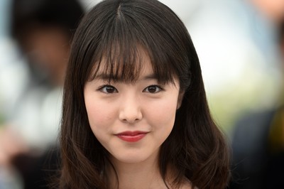 唐田えりか「病室で念仏を唱えないでください」出演自粛を発表…不倫報道受け（シネマトゥデイ）