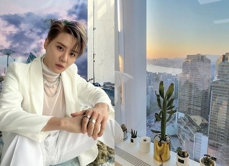 キム・ジュンス、展望満点ラグジュアリーハウス…”ヤングリッチ”のライフスタイル(WoW!Korea)