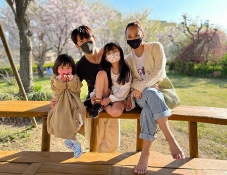 ユジン(S.E.S.)、キ・テヨン夫婦「家族の週末…こんなに優しいなんて」(WoW!Korea)