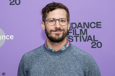 アンディ・サムバーグ主演のコメディ映画、サンダンス映画祭でNeonとHuluが獲得（映画.com）