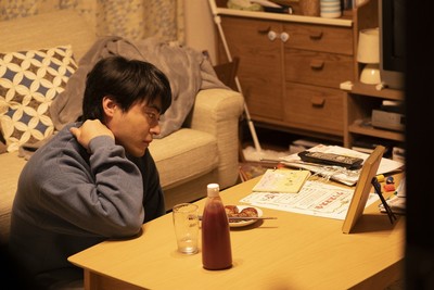 山田孝之、妻の偉大さ再認識『ステップ』シングルファーザー役で（シネマトゥデイ）
