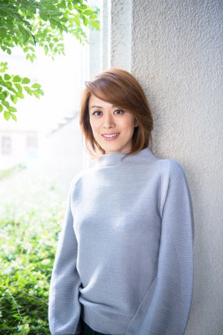 蘭寿とむ、第1子出産を報告「待望の愛おしい命の誕生に胸がいっぱいに」(オリコン)