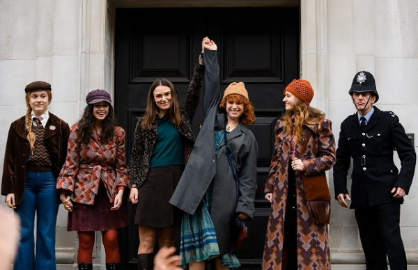 ミス・ワールド開催を阻止しよう! キーラ・ナイトレイ「彼女たちの革命前夜」6月公開(映画.com)