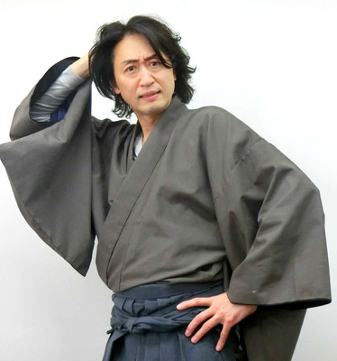 不倫騒動の喜多村緑郎、出演舞台「八つ墓村」開幕。「突撃じゃ～！」狂気の殺人鬼など３役を熱演（スポーツ報知）