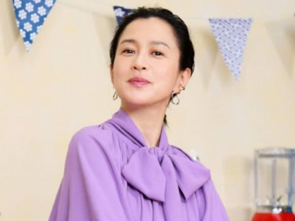 女優・坂井真紀！50代からポジティブな諦めのススメ(ハルメクWEB)