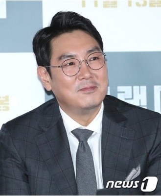 俳優チョ・ジヌン、妻が娘を出産＝結婚7年で父に（WoW!Korea）