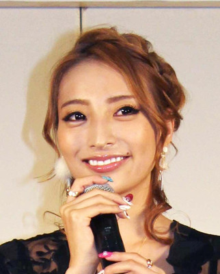 加藤紗里「彼に罵詈雑言を浴びせないで」と訴え…今後も交際継続「支えていきたい」（スポーツ報知）
