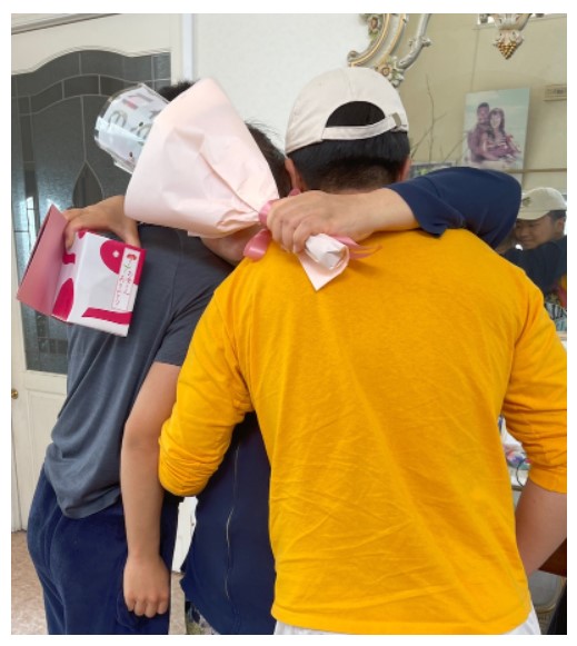 「ホント素敵な家族」「愛されているお母さん」　北斗晶、新婚ほやほや長男夫婦から“母の日”のプレゼント(ねとらぼ)