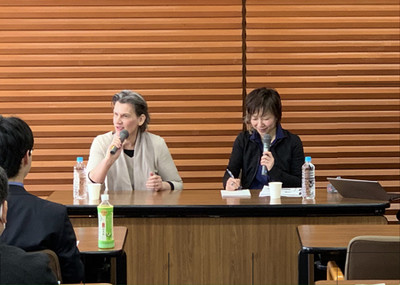 二期会7月公演《ルル》演出家グルーバーが講演会（チケットぴあ）