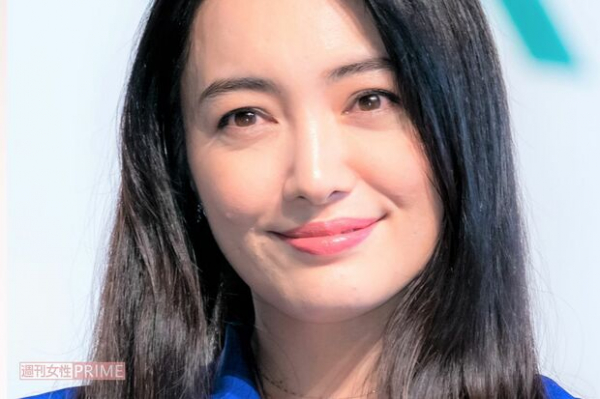 仲間由紀恵『ちむどんどん』の女優業と母親業を両立の困難さ　直近で抱える“子育ての悩み”(週刊女性PRIME)