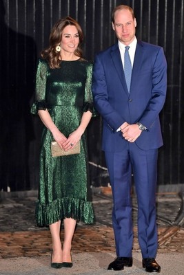 キャサリン妃、EU離脱後初のアイルランド訪問はベアトリス王女とそっくりのドレスで登場（ELLEgirl）