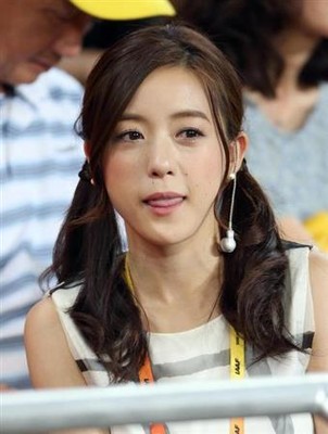 ＴＢＳ・古谷有美アナ“自由恋愛”満喫中？　新恋人はイケメンエリート会社員（夕刊フジ）