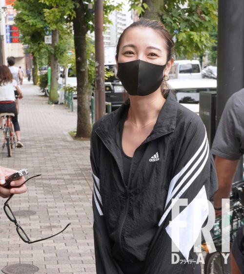 木下優樹菜「熱愛Ｊリーガー彼氏との衝撃的な出会い」を激白！(FRIDAY)