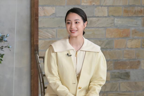 広瀬すずが明かした驚異の記憶力「(台本の)開いたページが写真みたいに頭に残る」＜初耳学＞(WEBザテレビジョン)