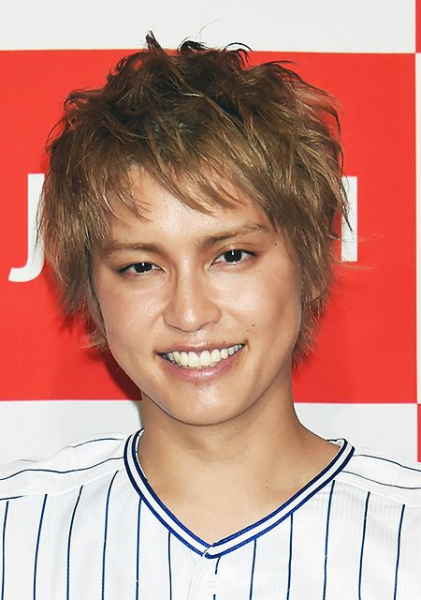 〈「TEGOSHI BEAUTY SALON」全店閉店へ〉手越祐也「店舗拡大」と豪語していたが…従業員半数が去った“ブラック経営”(文春オンライン)