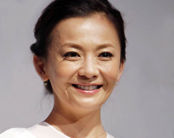 華原朋美はファンの支持も失い始めたか…DV疑惑の夫の“嘘”で迎えた夫婦の重大局面(日刊ゲンダイDIGITAL)