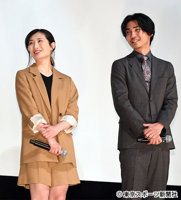 武田梨奈＆毎熊克哉が無観客舞台あいさつ「コロナめ！」（東スポWeb）