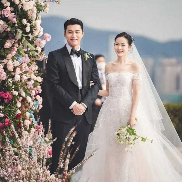 胸キュンが止まらない！ヒョンビン＆ソン・イェジン『愛の不時着』カップルのラブラブな瞬間(25ans（ヴァンサンカン）)