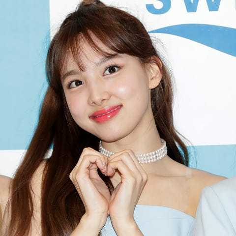 「果汁顔」が流行中!?この夏、真似したい韓国アイドル＆女優のメイク(コスモポリタン)