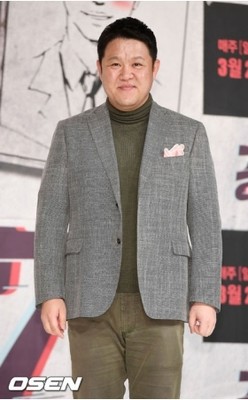 キム・グラ、自身が同居を明かした恋人は「年下で美貌の一般人」…出会いは“知人の紹介”（WoW!Korea）