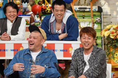 ロッシーが20分以上見つめていたものとは？「特盛！よしもと」で天然エピソード続々（お笑いナタリー）