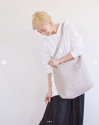 伊藤千晃、金髪ショート×前髪アップの笑顔SHOTに反響「オシャレでかわいい」「天使」（E-TALENTBANK）