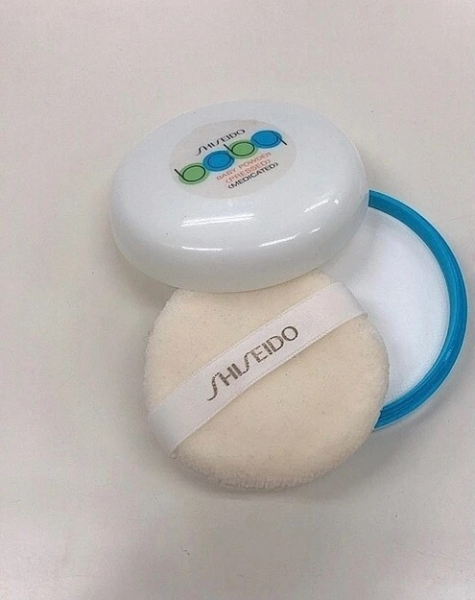 暑くなるこれからの季節に！職場で使えるプチプラ置きコスメ(＠BAILA)