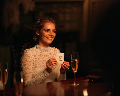 新婚の花嫁が命懸けのかくれんぼ!?『レディ・オア・ノット』リリース（cinemacafe.net）