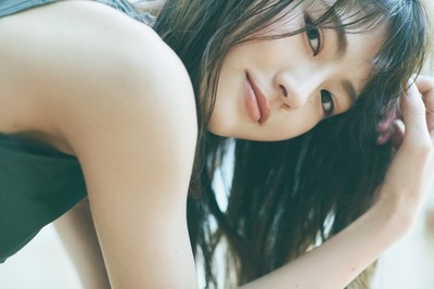 元乃木坂46・若月佑美、『Oggi』美容専属モデルに「年を重ねても“かっこいい女性”の魅力はブレない」（デビュー）