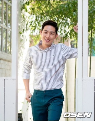 俳優ペク・ソンヒョン、本日（4/25）3歳年下の一般女性と結婚…「軍服務中も一途に愛を育んだ」（WoW!Korea）