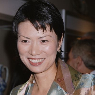 大富豪を射止める不屈の精神、ウェンディ・デンの半生(25ans（ヴァンサンカン）)