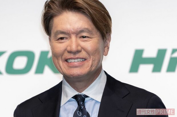 ヒロミの“ママの歌”が話題、妻・松本伊代との“遠隔夫婦漫才”で見つけた安定の居場所(週刊女性PRIME)