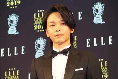 中村倫也“無精ひげ姿”と「君のことも僕が守る」に視聴者歓喜の嵐「美食探偵 明智五郎」5話（cinemacafe.net）