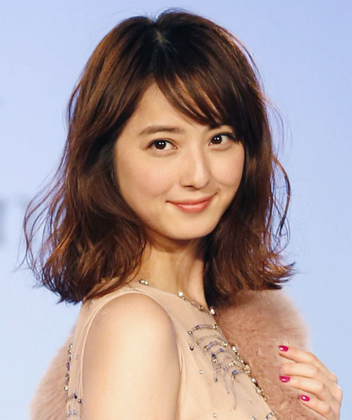 佐々木希は夫のゲス不倫でひと皮むけた？ ドラマ「やんごとなき一族」バスタオル姿での怪演が話題(日刊ゲンダイDIGITAL)