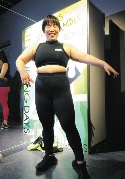 ゆりやんレトリィバァ、鍛えたムキムキポーズで“威嚇”「細くなることがすべてではない」(中日スポーツ)