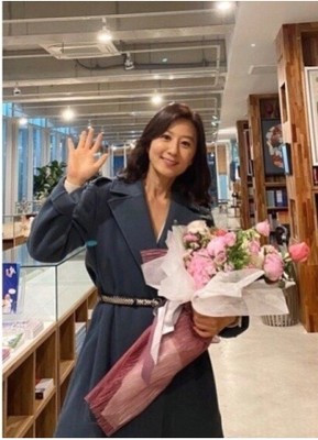 女優キム・ヒエ、「夫婦の世界」最後の撮影現場を公開「多くの応援に癒された」（WoW!Korea）