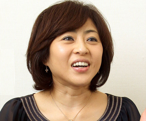 松本明子は“持ってるオンナ” 不遇のアイドルからブレーク、新著「実家じまい本」が話題(日刊ゲンダイDIGITAL)