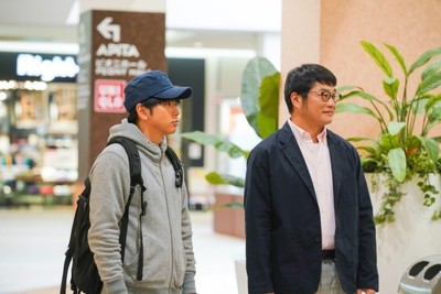 今夜、まっすーとデート気分!?　増田貴久『レンタルなんもしない人』に松尾諭ゲスト出演（クランクイン！）