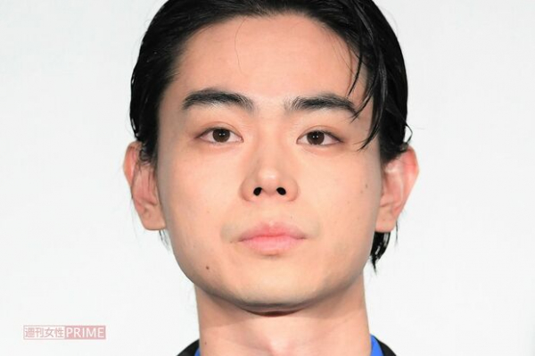 菅田将暉、軍人役で丸刈りに！ 俳優を休業宣言のウラで行われていた「巨匠との初タッグ」(週刊女性PRIME)