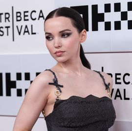 ディズニースターのダヴ・キャメロン、「クィア」とカミングアウトしてから「精神的に楽になった」と語る(Harper’s BAZAAR（ハーパーズ バザー）)