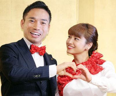 長友佑都、平愛梨の様子報告「妻も赤ちゃんも順調」（日刊スポーツ）