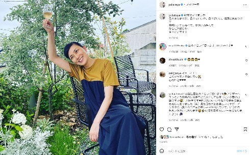 板谷由夏、47歳の最新ショット　「美味しいもん食べて、美味い酒呑んで」との生き方に賛同続々(ねとらぼ)