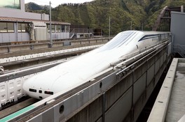 中島健人、関西弁を連発「我慢せんでえぇよ。騒ぎたきゃ騒いで」（サンケイスポーツ）