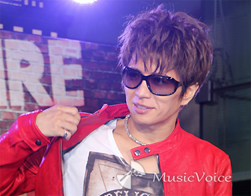 GACKT、20年ぶり「米を摂取」謎の報告　答えはヘアオイル「塗ってみた」（MusicVoice）